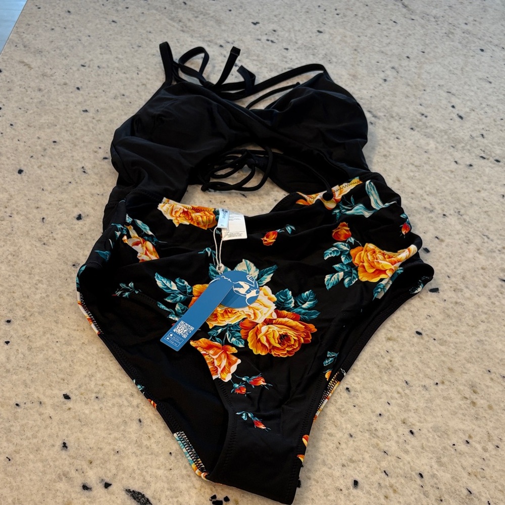 Cupshe Black Floral womans One Piece Swimsuit